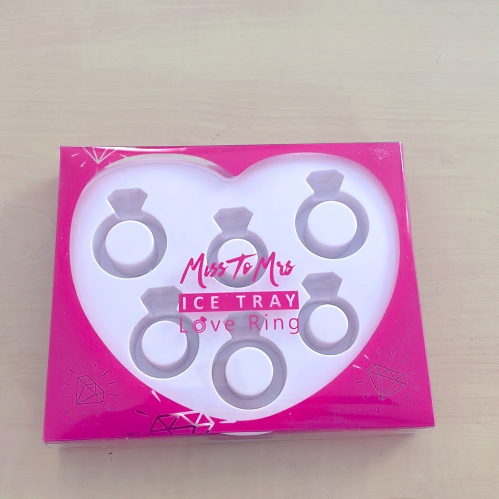 Ring ice tray set
